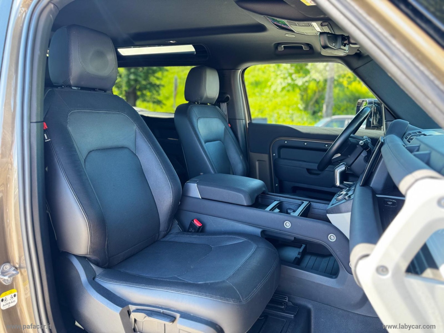 Defender 90 3.0D I6 200 CV X-Dynamic S - immagine 24