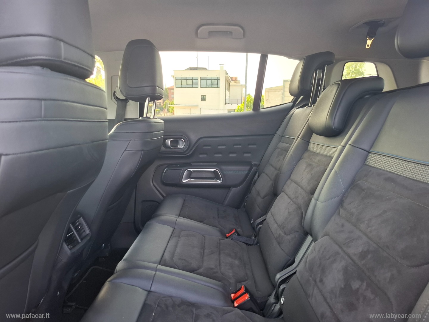 C5 Aircross BlueHDi 130 S&S EAT8 Shine - immagine 24