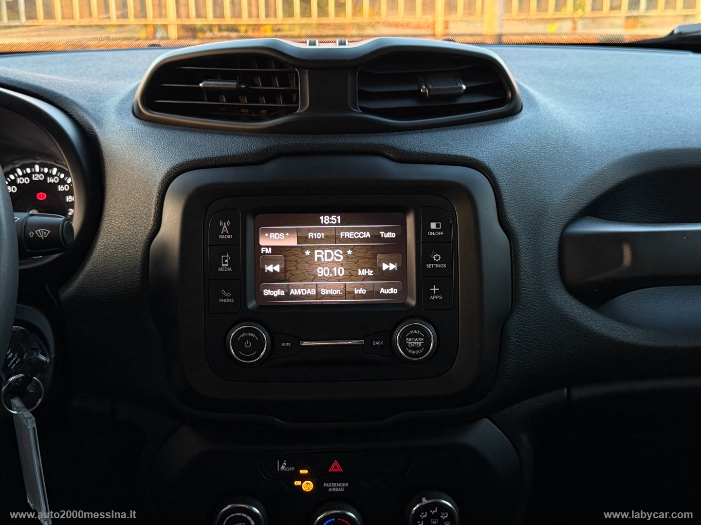 Renegade 1.6 Mjt 130CV Longitude - immagine 24
