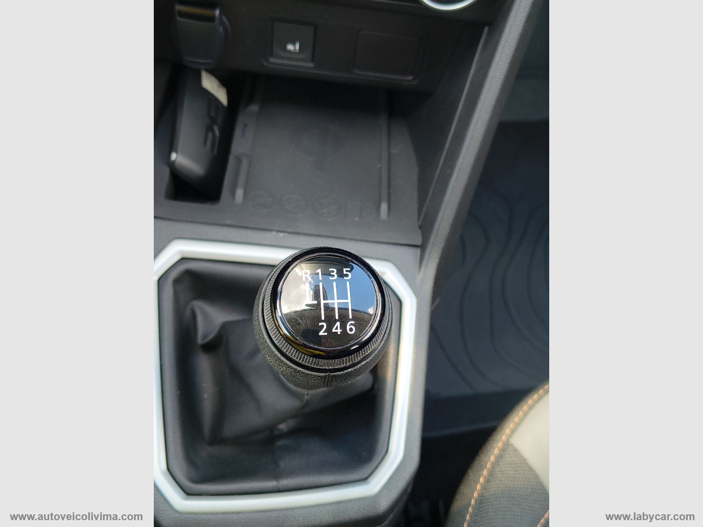 Sandero Stepway 1.0 TCe ECO-G Extreme - immagine 24
