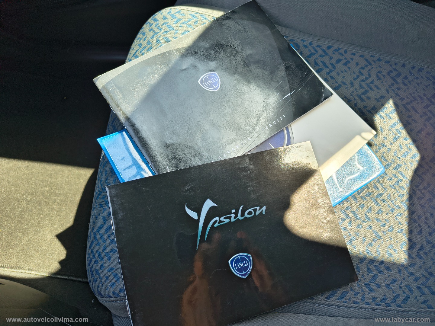 Ypsilon 1.0 FireFly 5p.S&S Hybryd Gold - immagine 24