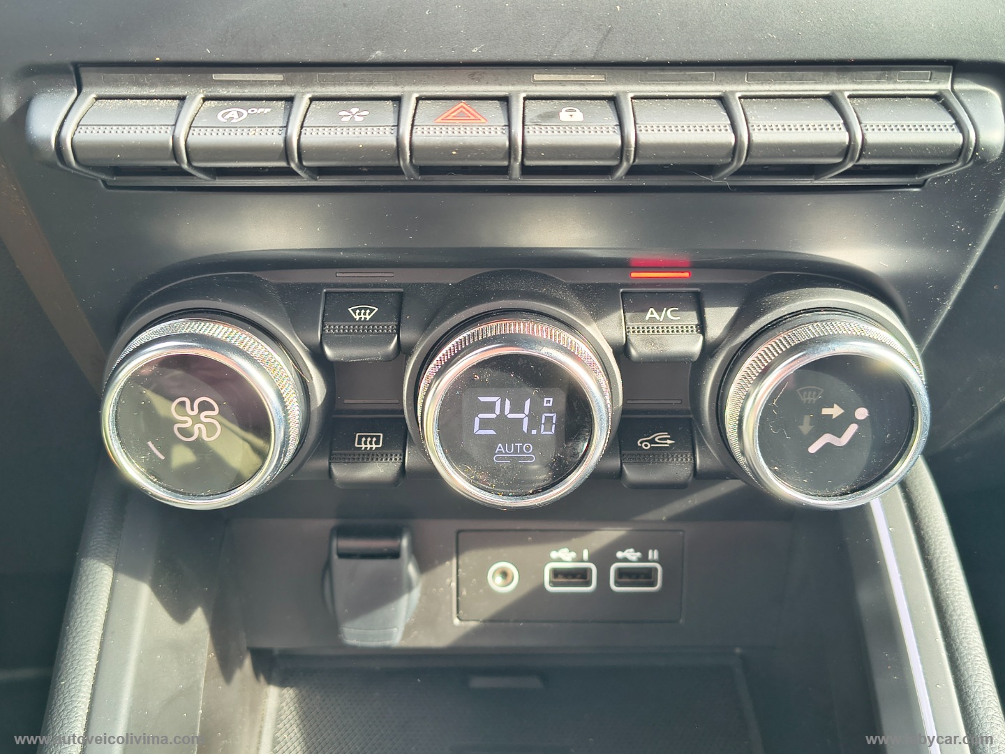 Clio ECO-G 100 CV Techno - immagine 24