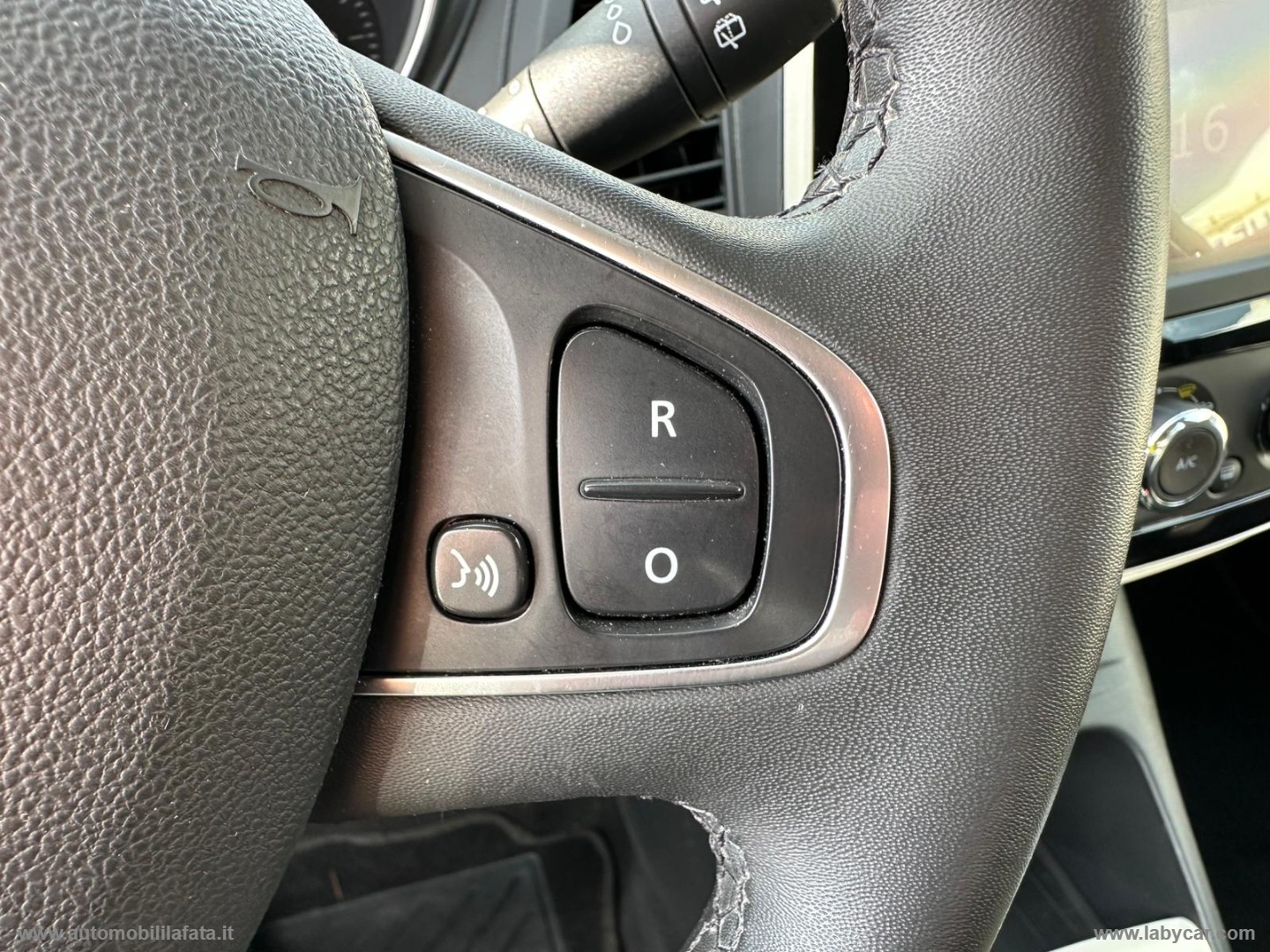 Captur dCi 8V 110 CV S&S Energy Zen DIESEL 39.000 KM - immagine 24