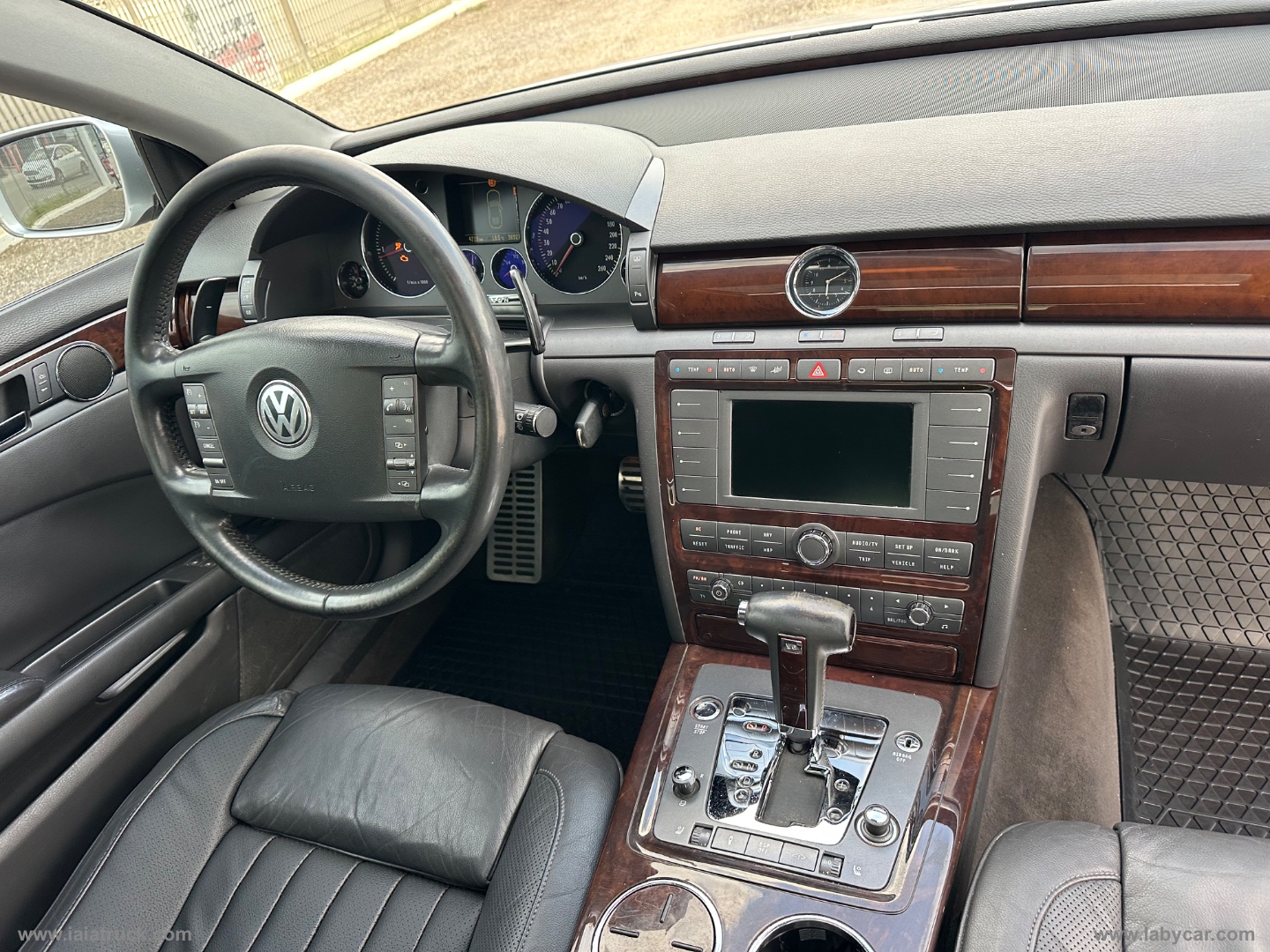 Phaeton 3.0 V6 TDI DPF 4mot. tip. AMMIRAGLIA - immagine 24