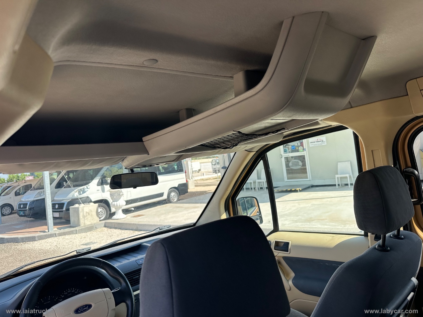 Tourneo CONNECT 200S 1.8 TDCi/110CV 5 POSTI - immagine 24