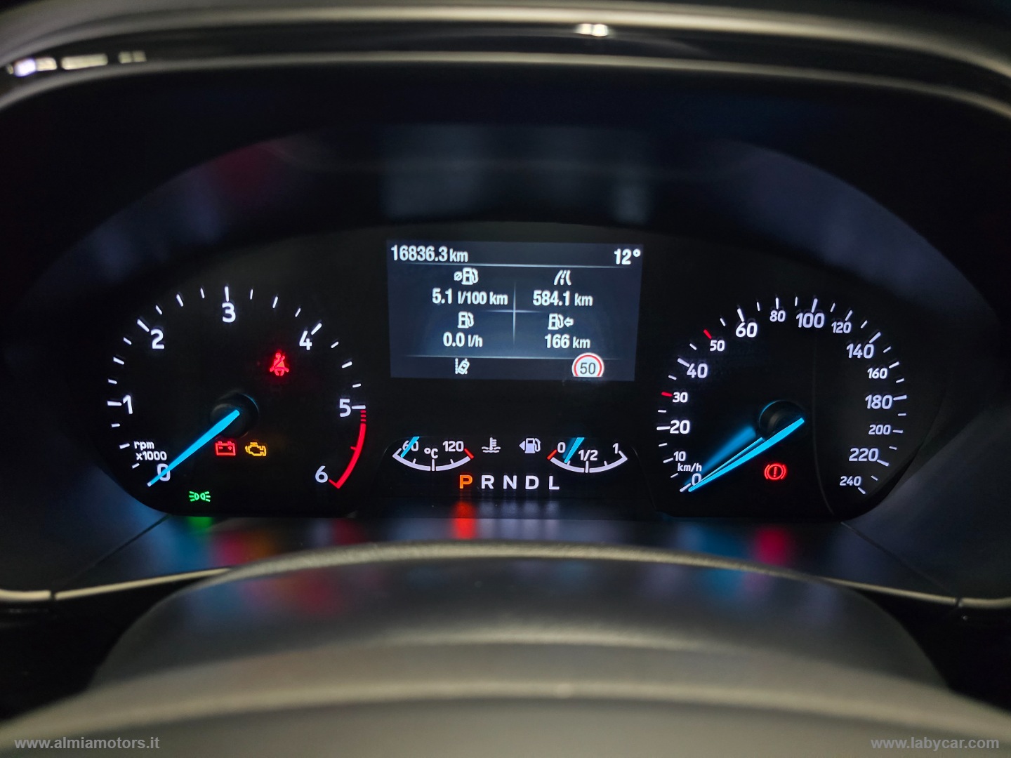 Focus 1.5 EcoBlue 115CV aut. 5p. ST-Line - immagine 24