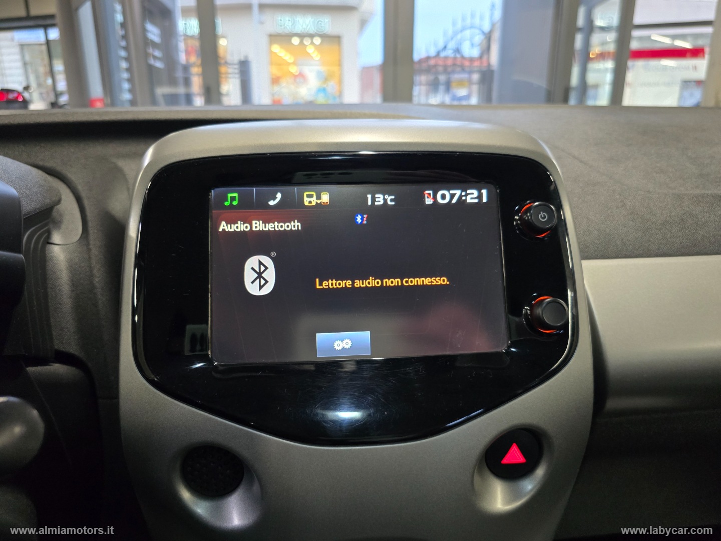 Aygo 1.0 VVT-i 69 CV 5p. x-play TSS - immagine 24