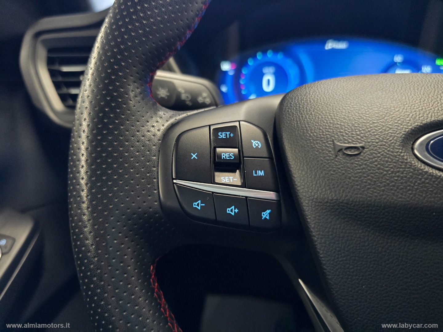 Kuga 2.5 Full Hybrid 190 CVT 2WD ST-Line - immagine 24