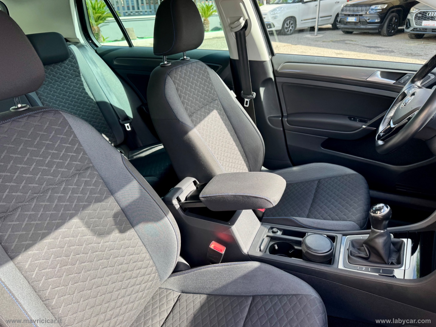 Golf 2.0 TDI 5p. Executive BMT - immagine 24