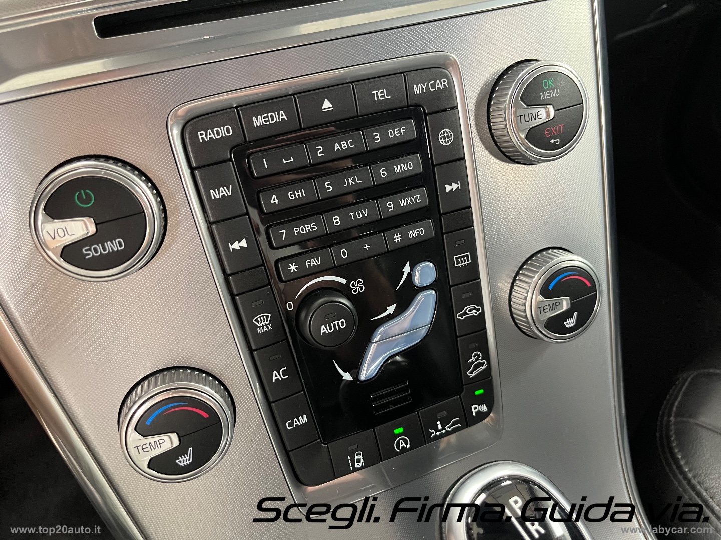 XC60 D5 AWD Geartronic Summum|TETTO|PELLE - immagine 24