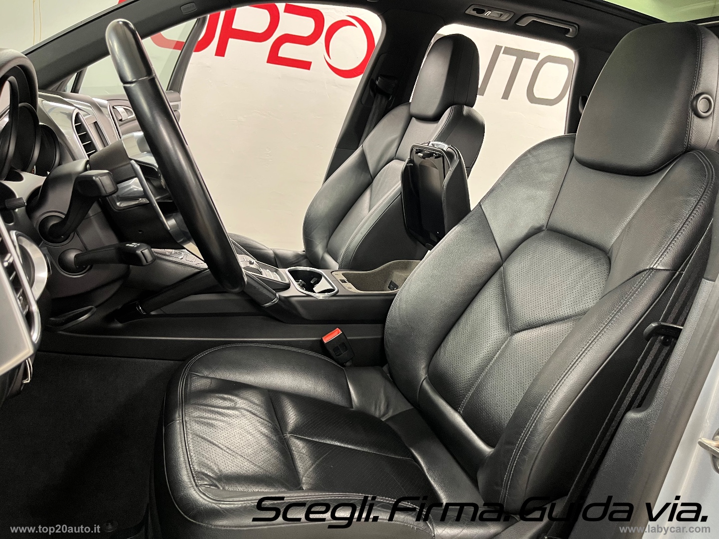 Cayenne 3.0 Diesel TETTO LUNGO PELLE TOTALE CERCHI 21 - immagine 24