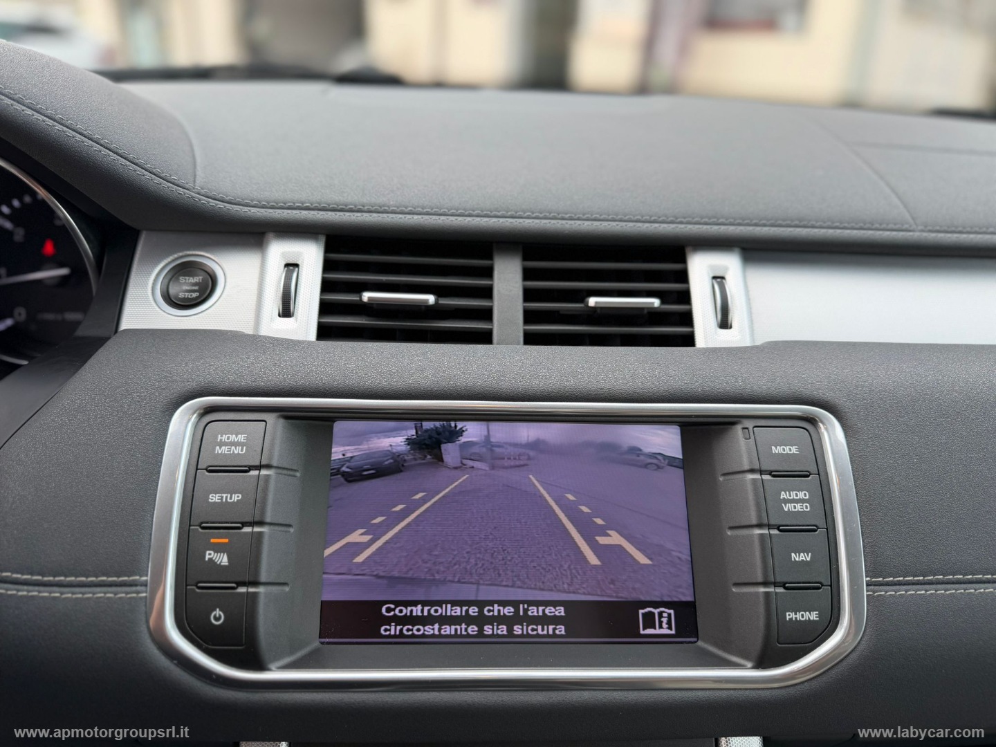 RR Evoque 2.2 TD4 150CV HSE Dynamic - immagine 24