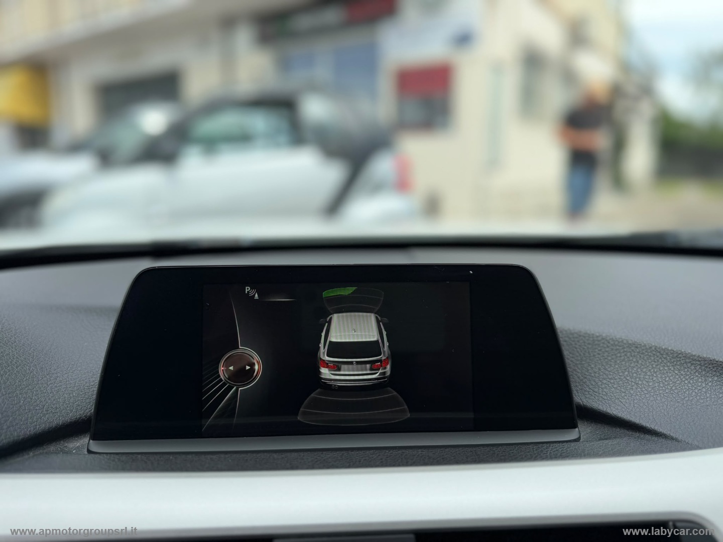 316d Touring Business Advantage aut. - immagine 24