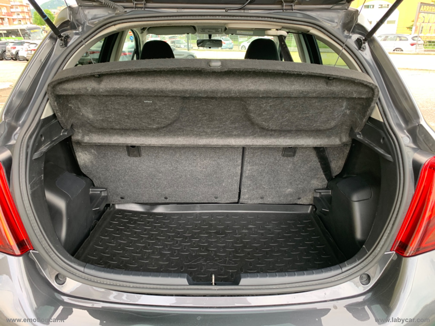 Yaris 1.4 D-4D 5p. Lounge -2016 - immagine 24