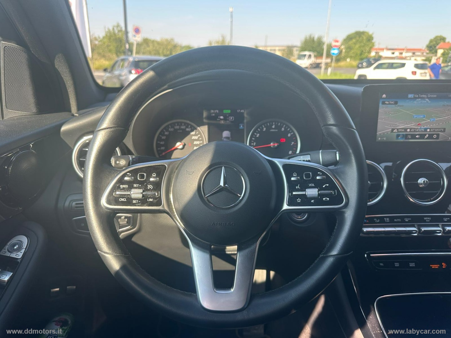 GLC 300 e 4Matic Plug-in hybrid Business PLUG-IN - immagine 24