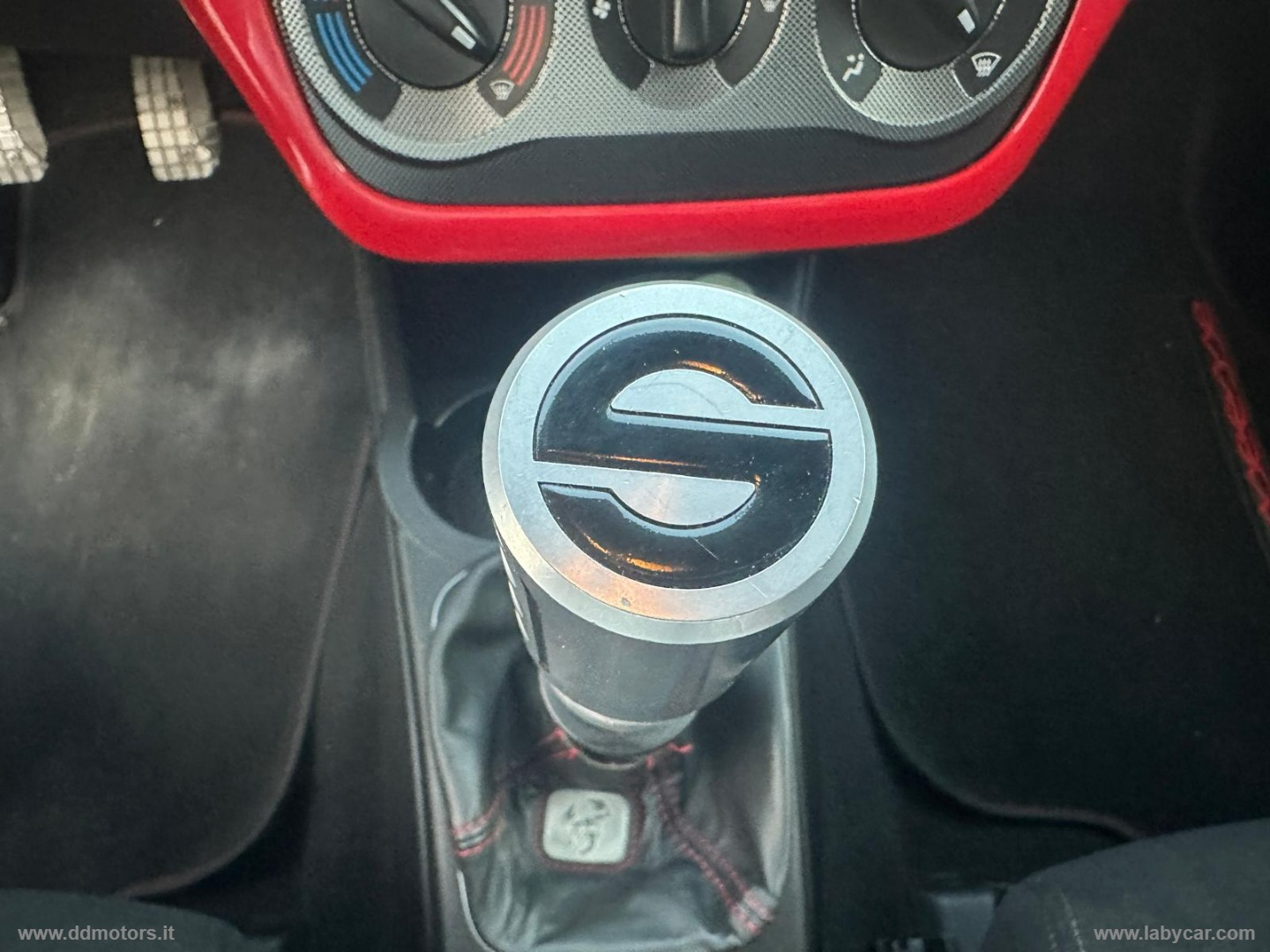 Grande Punto 1.4 T-Jet 16V 180 CV 3p. SS - immagine 24