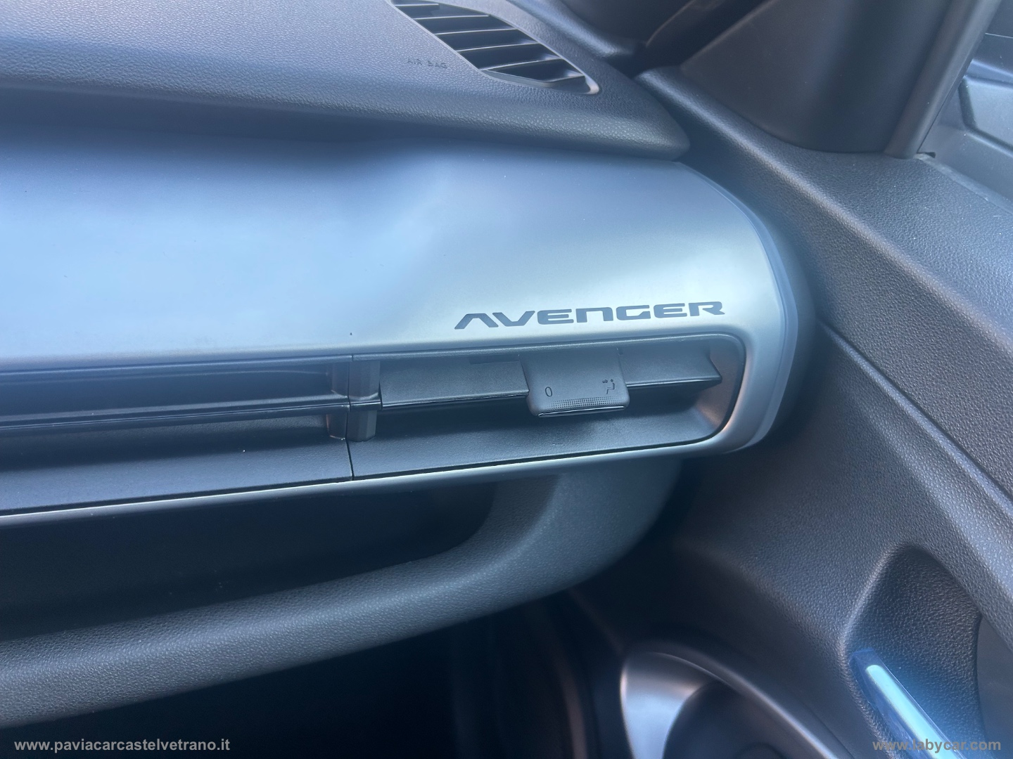 Avenger 1.2 Turbo 110CV e-Hybr. Summit KM/0 - immagine 24