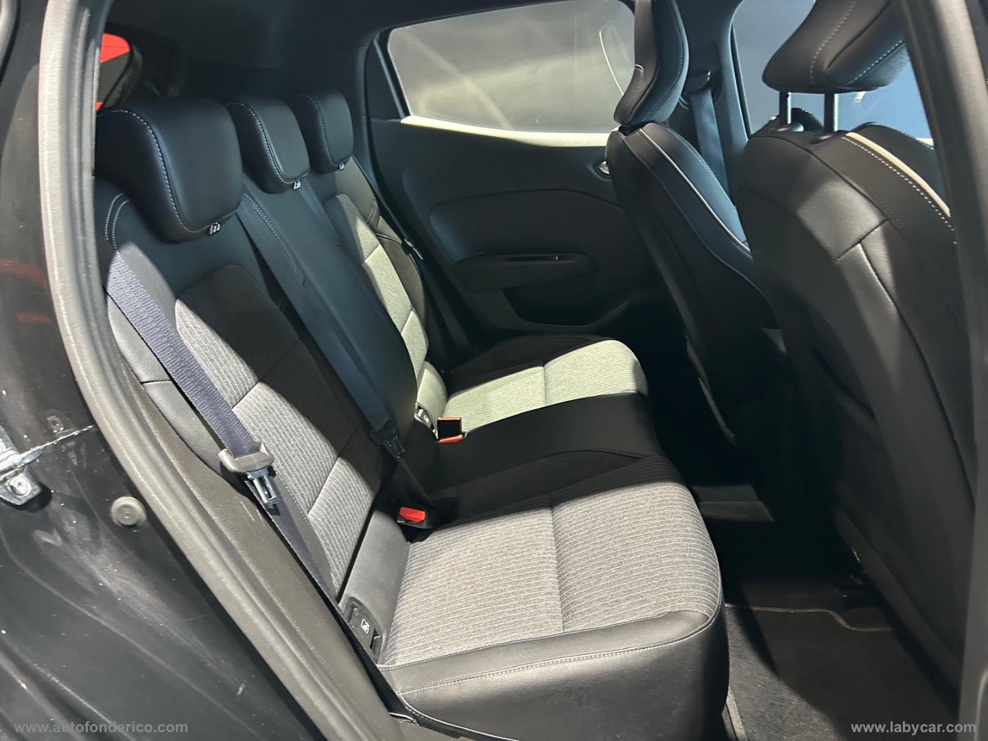 Clio TCe 100 CV GPL Intens - immagine 24