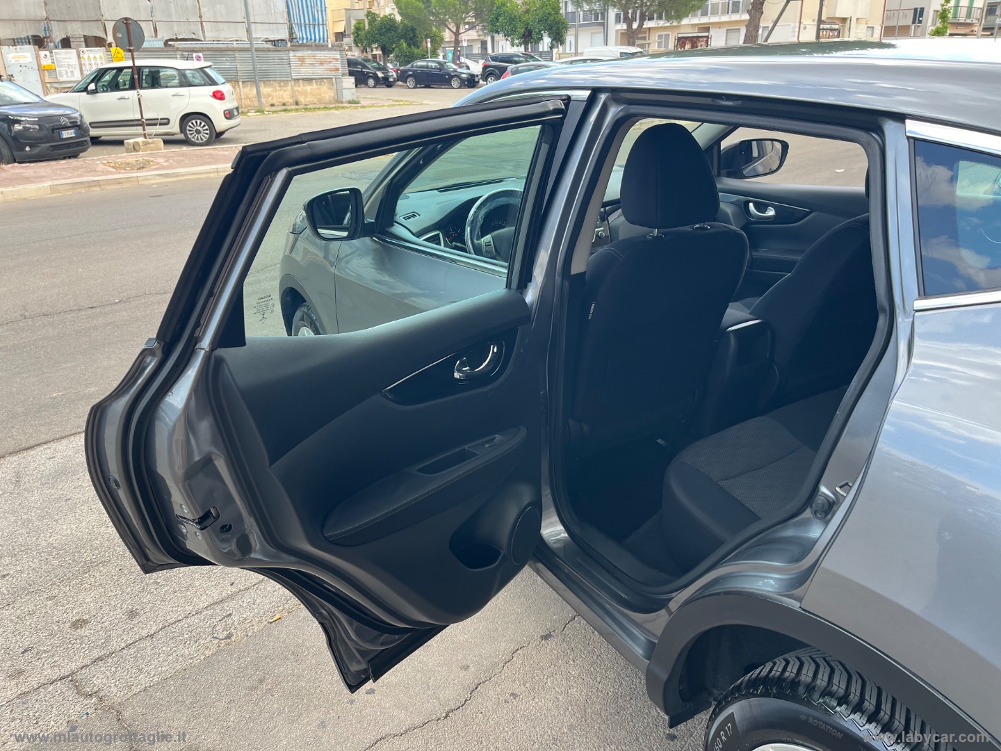 Qashqai 1.5 dCi Acenta Premium GANCIO TRAINO - immagine 24