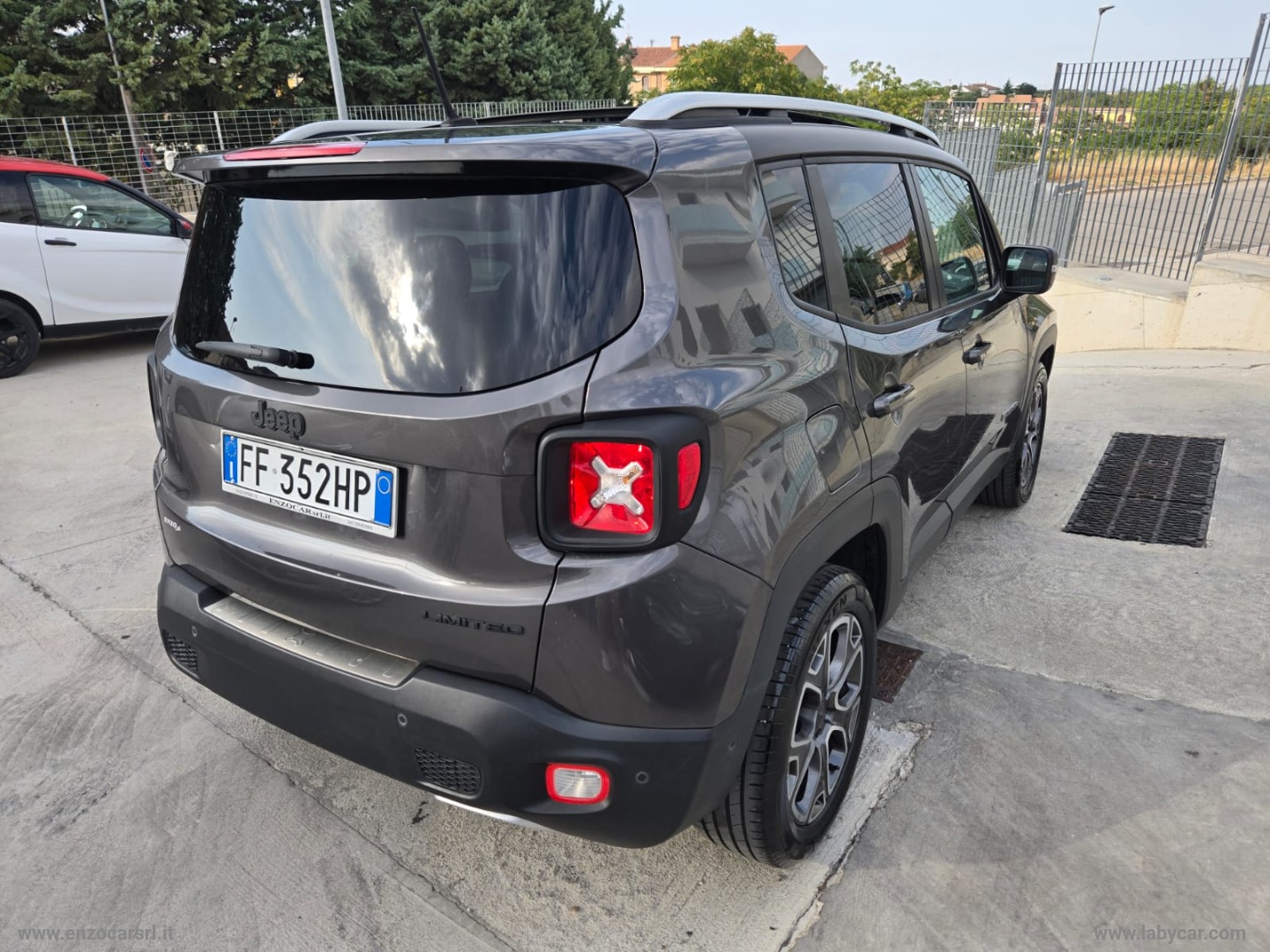Renegade 1.6 Mjt 120CV Limited FULL LED,TETTO APRIBILE - immagine 24