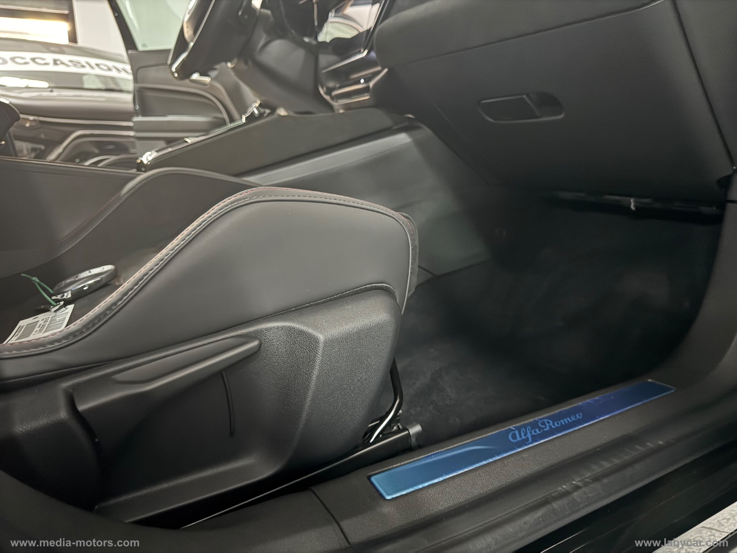 Junior 1.2 136 CV Hybrid eDCT6 Speciale - immagine 24