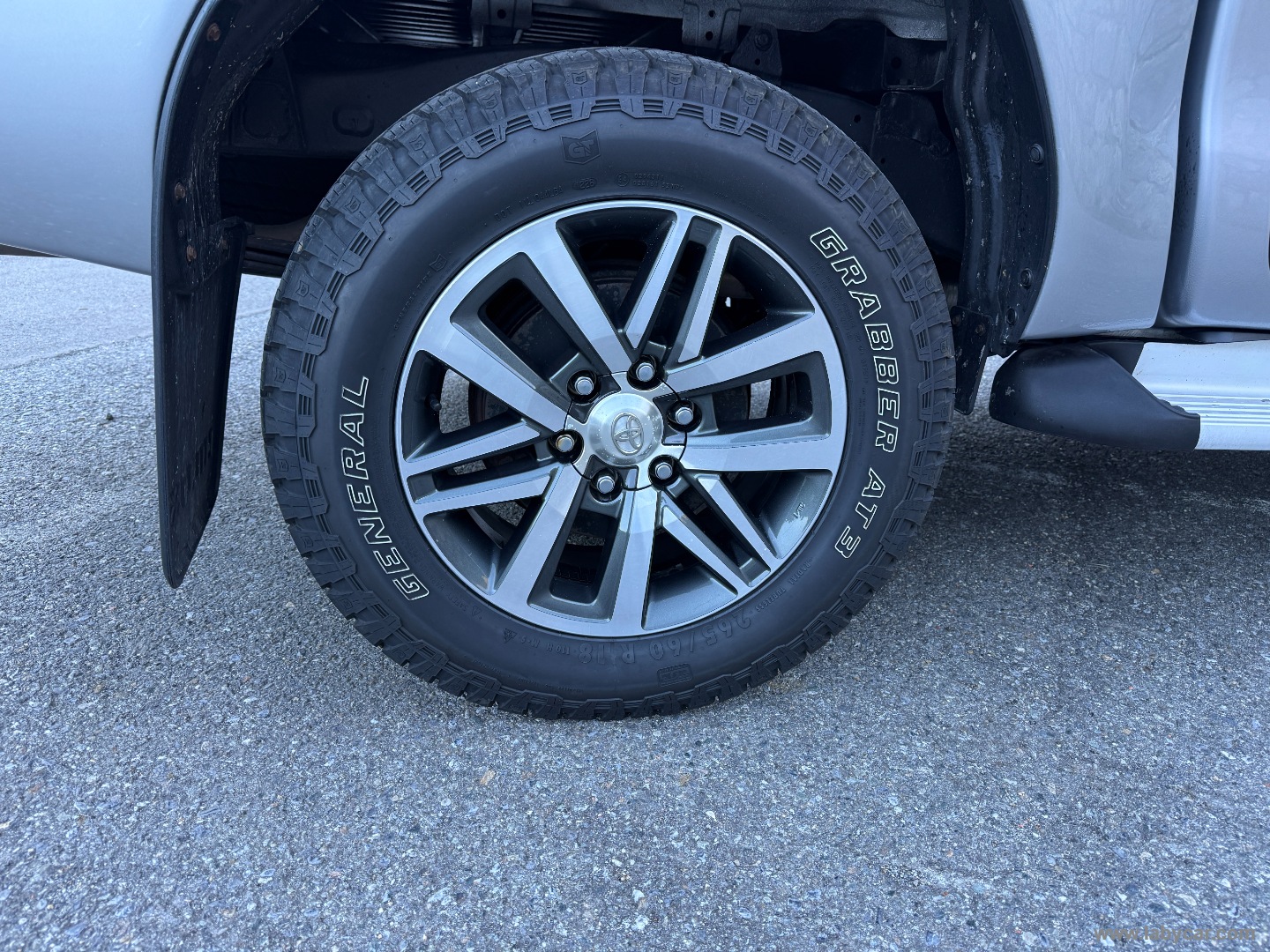 Hilux 2.4 D-4D 4WD 4p. DC Executive GANCIO CC ADATTIVO - immagine 24