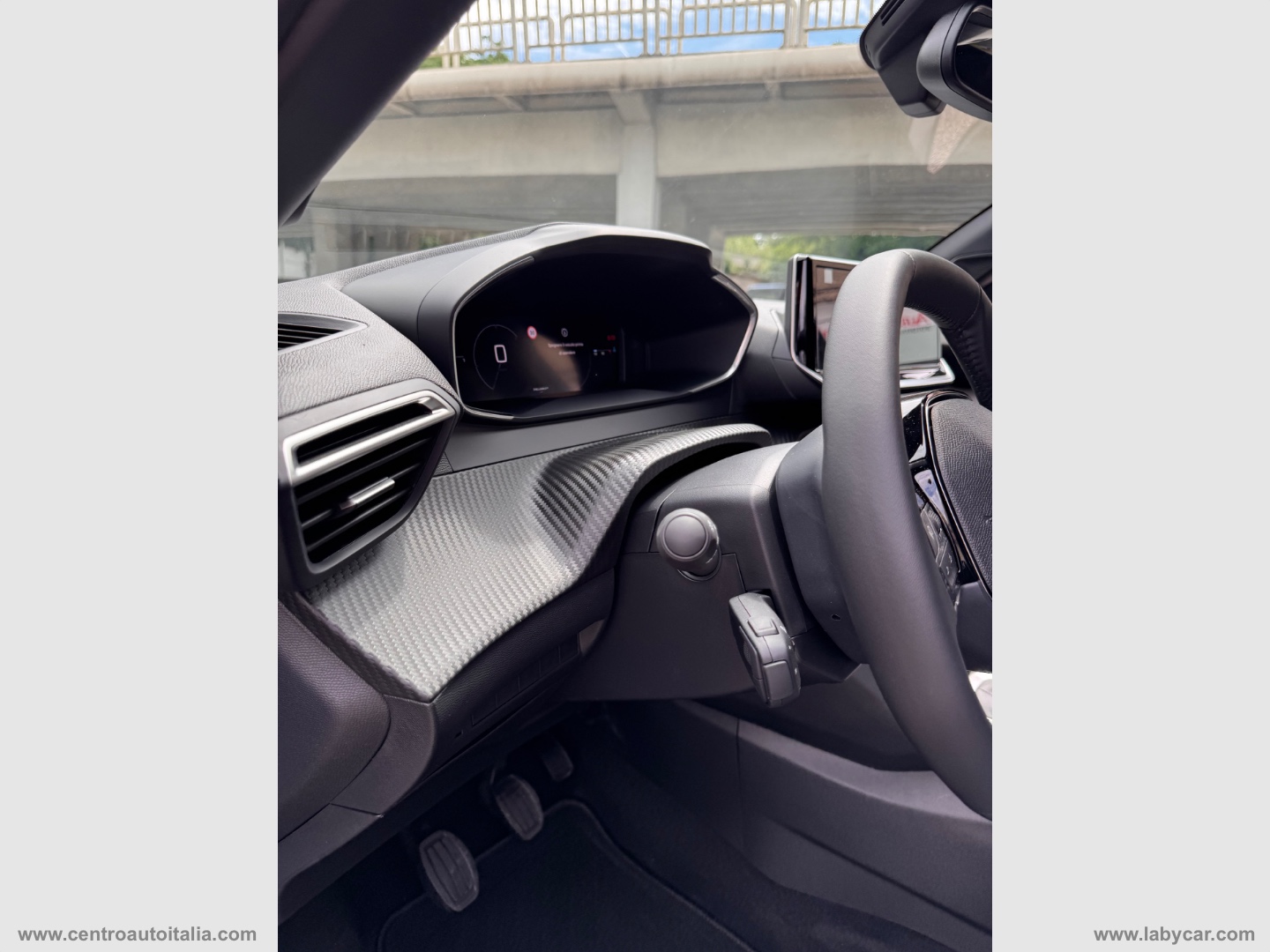 NUOVA 2008 Turbo 100 CV Allure - immagine 24