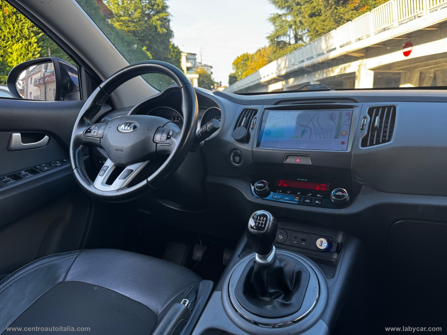 Sportage 2.0 CRDI AWD Pure Rebel - immagine 24