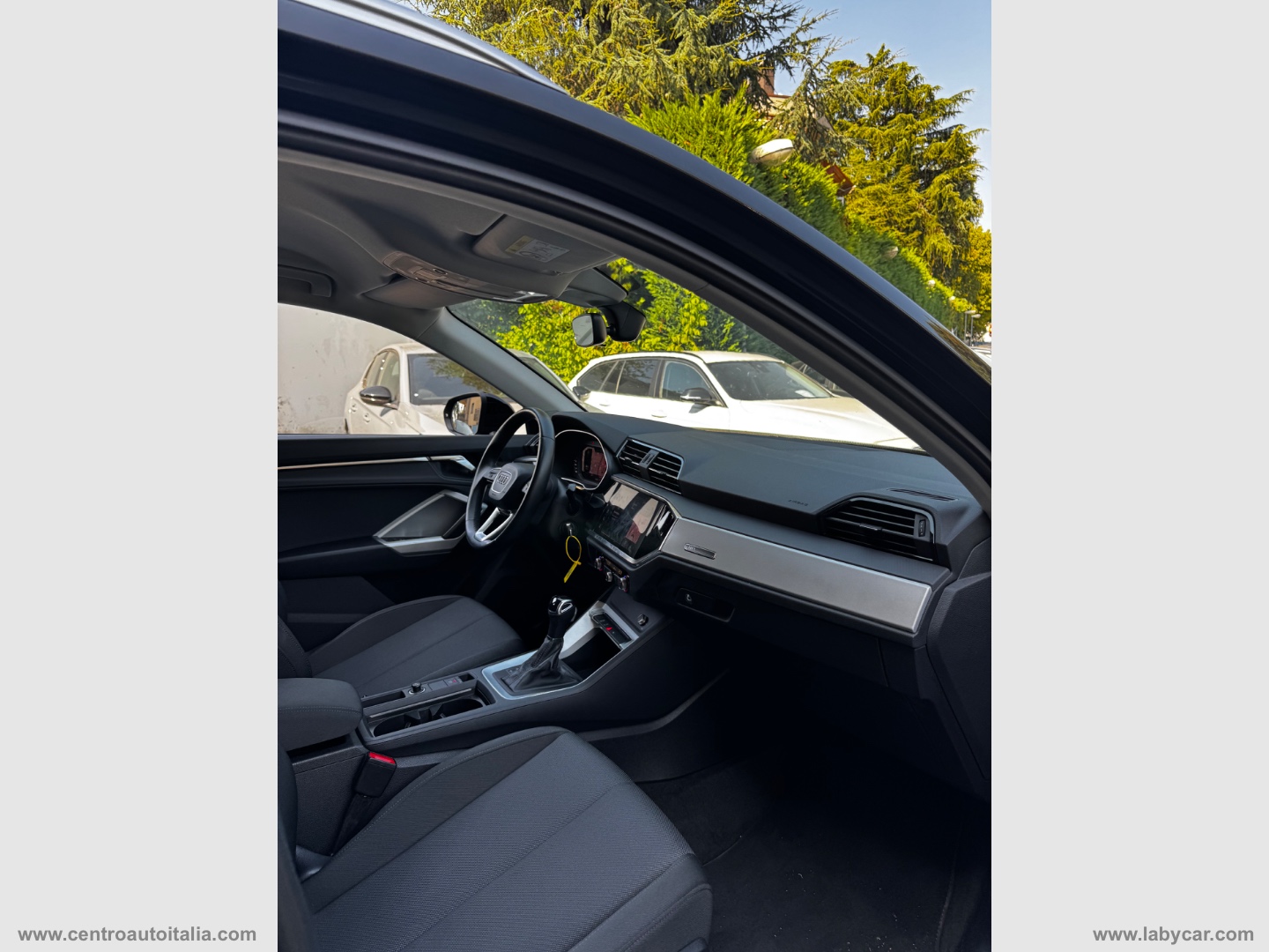 Q3 35 TDI S tronic Business Advanced - immagine 24
