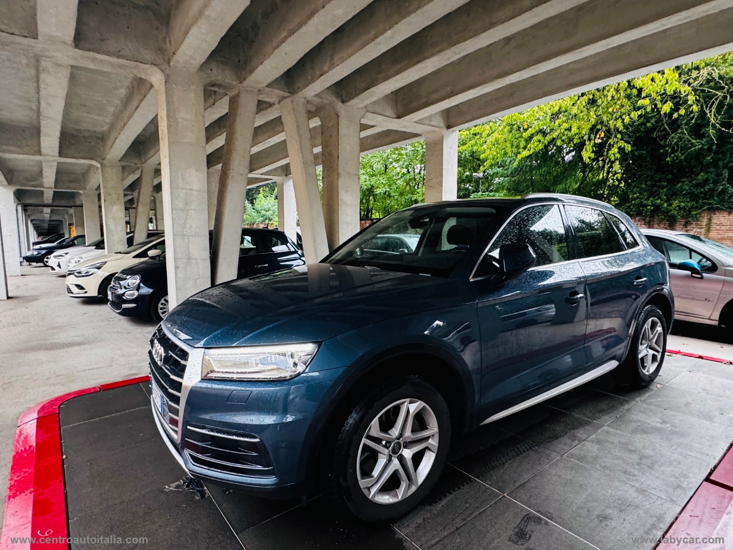 Q5 2.0 TDI quattro S tronic Business - immagine 24