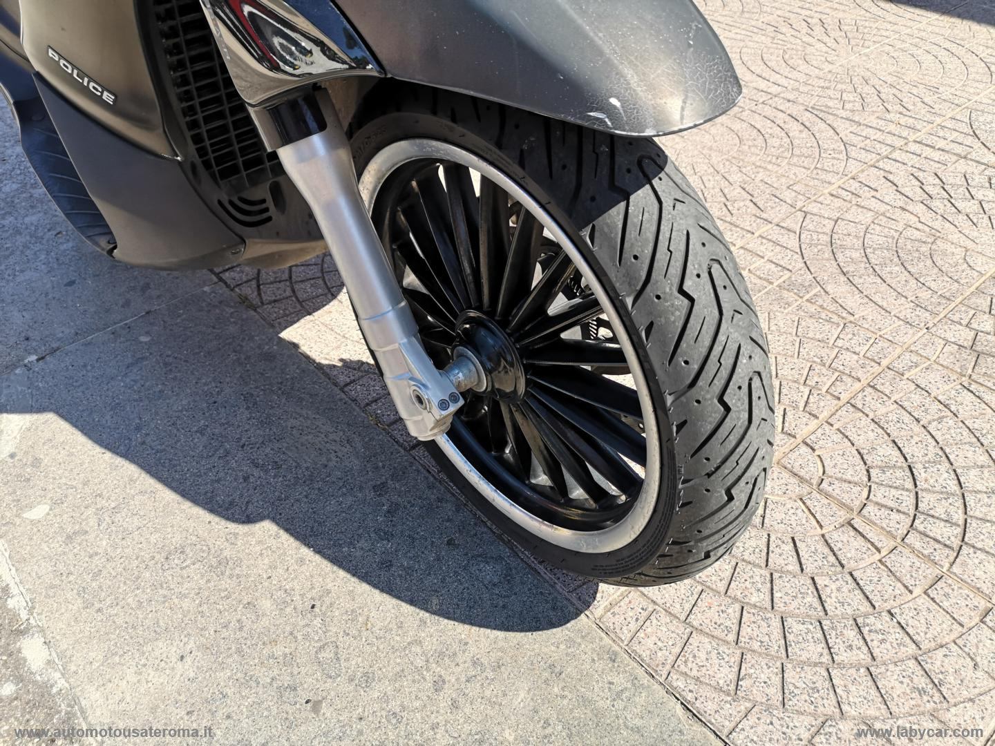 Beverly 300 I.E. POLICE ABS ASR RATE AUTO MOTO SCOOTER - immagine 24