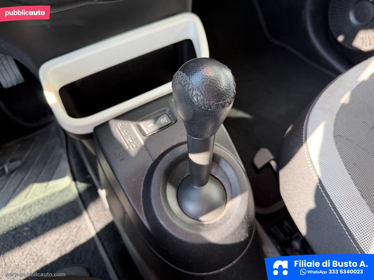 Twingo TCe 90 CV EDC Lovely - immagine 24