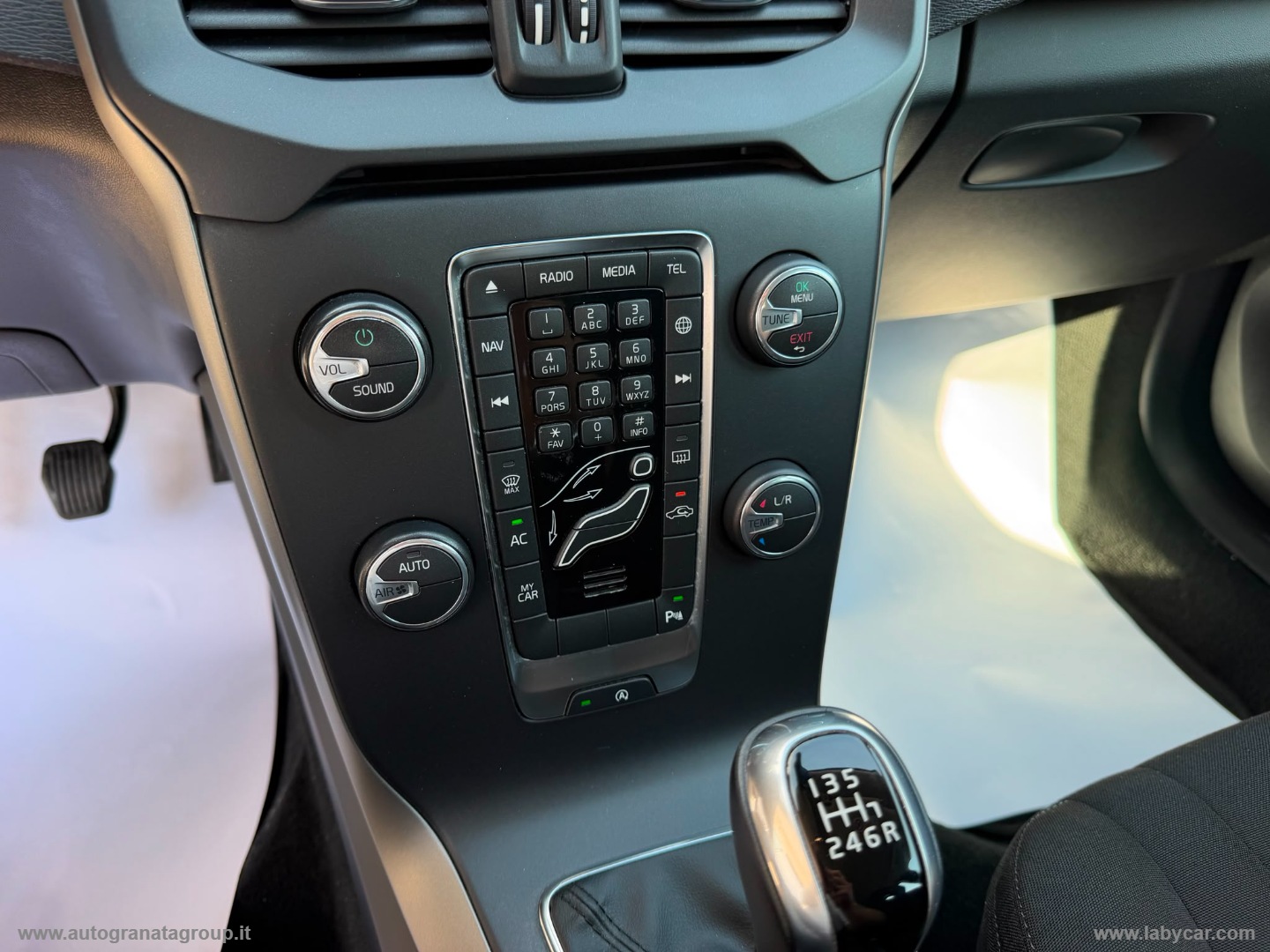 V40 D2 Momentum BELLA AFFARE VERO! - immagine 24