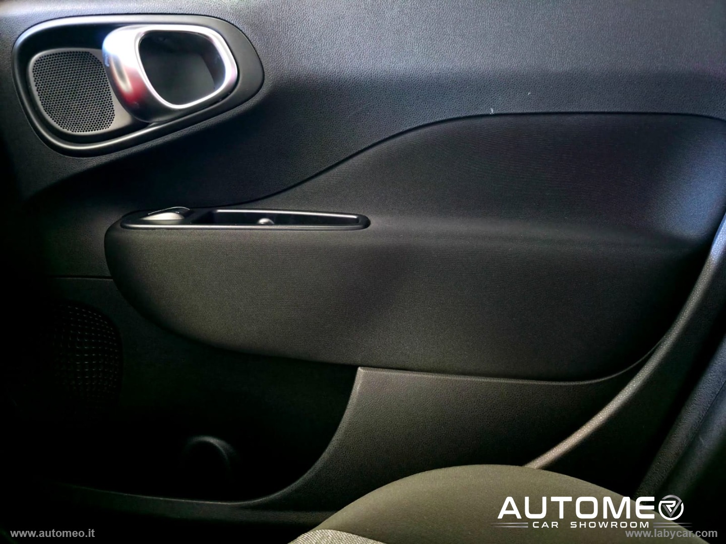 500L 1.4 95 CV S&S Mirror KM CERTIFICATI - immagine 24