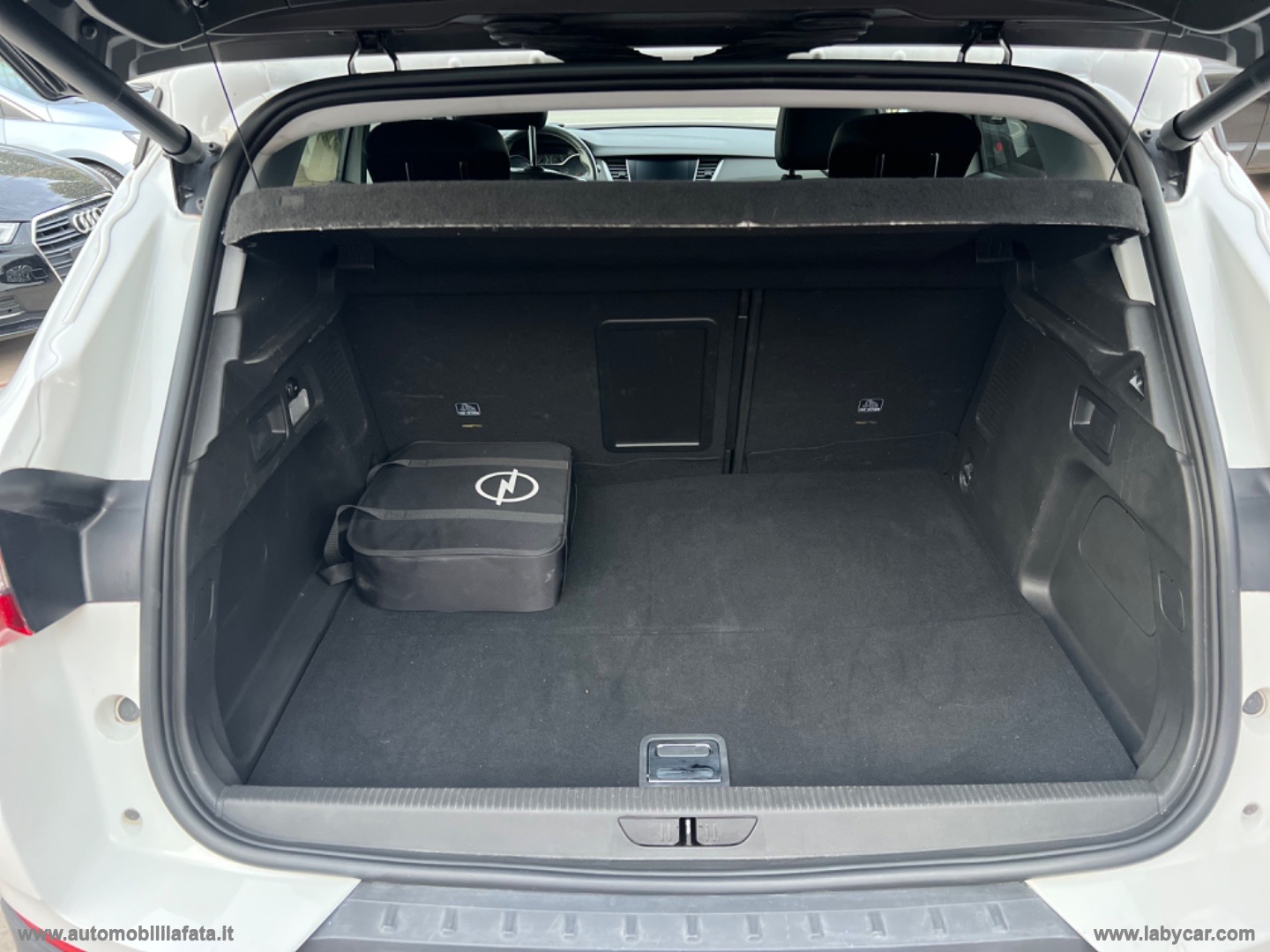 Grandland X 1.6 Hybrid Plug-in aut. FWD 04/2021 36.300KM - immagine 24