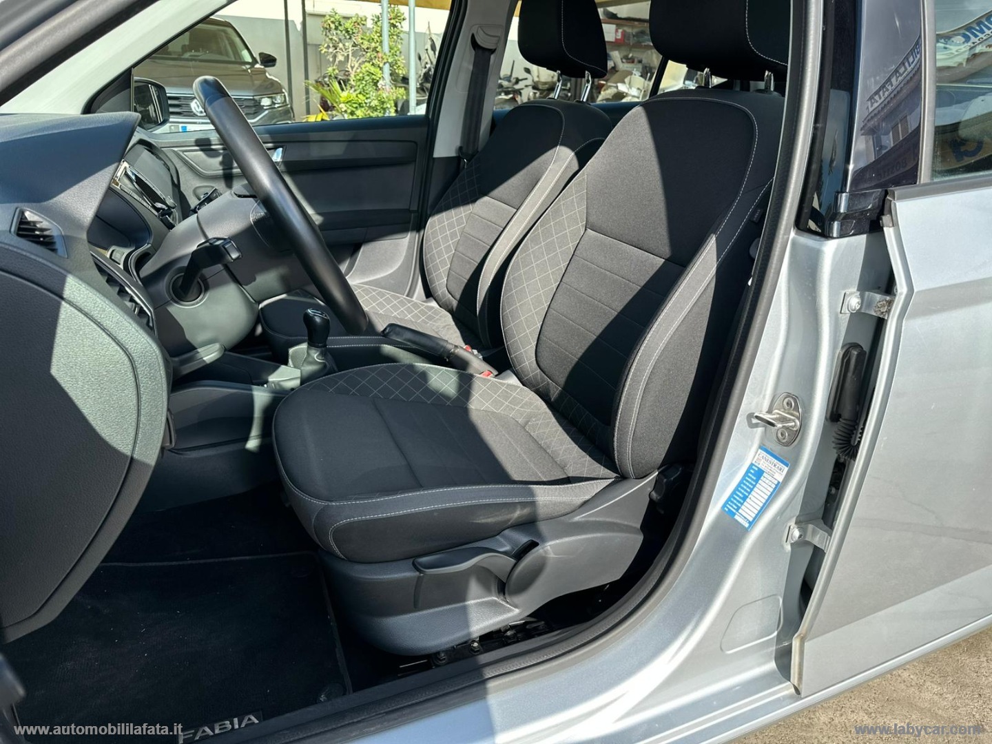 Fabia 1.0 MPI 60 CV Design Edition PER NEOPATENTATI - immagine 24