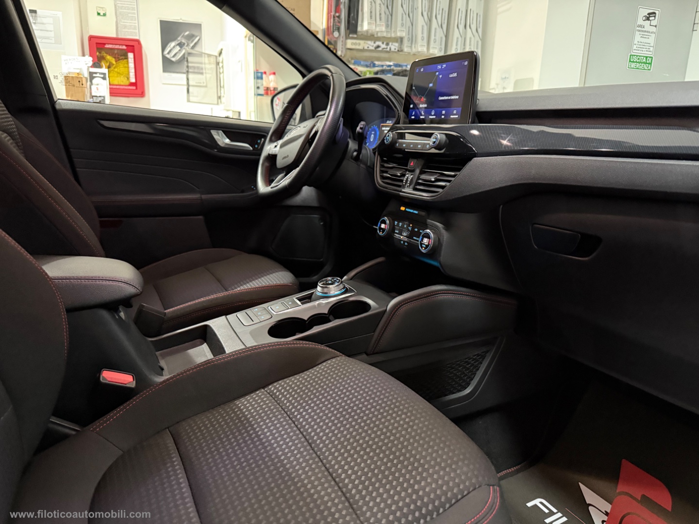 Kuga 1.5 EcoBlue 120 CV aut. AUTOCARRO ST-Line 2WD DIESEL AUTOCARRO N1 DETRAIBILE - immagine 25