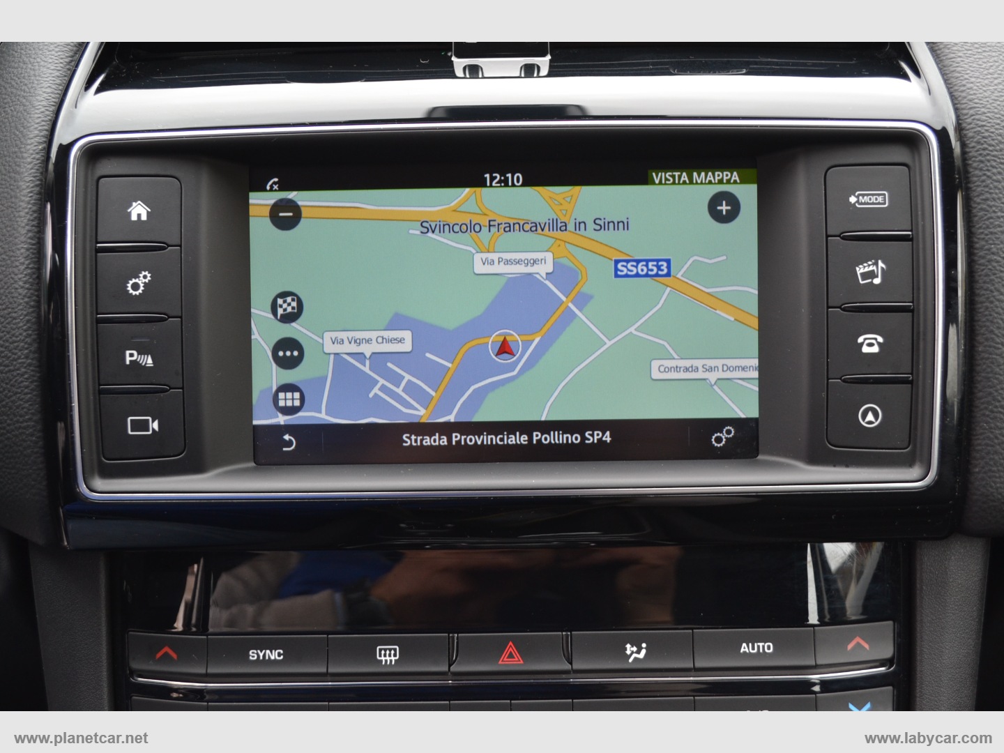 F-Pace 2.0 D 180 CV AWD aut. Prestige - immagine 25