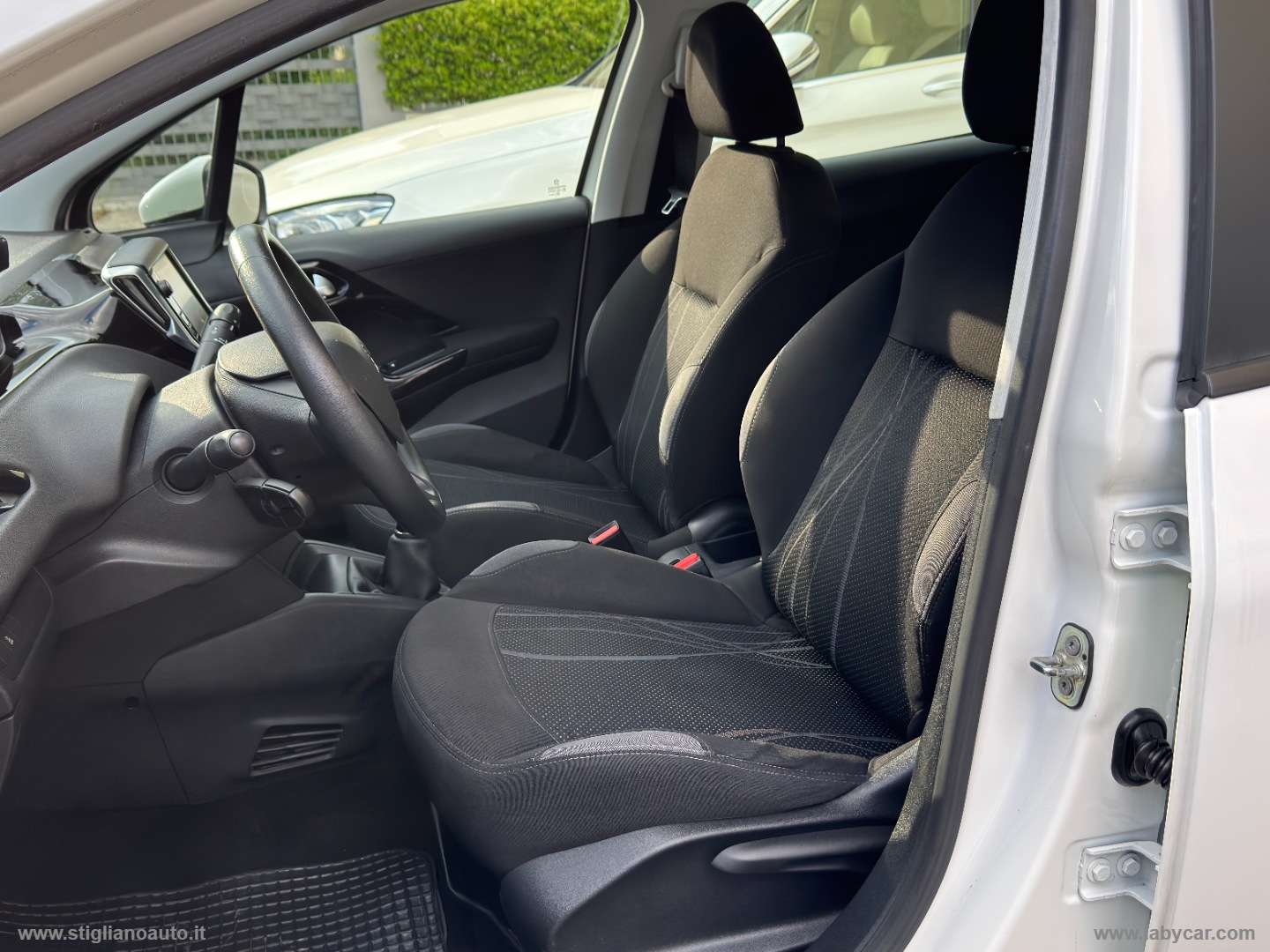 208 1.4 HDi 68 CV 5p. Business - immagine 25