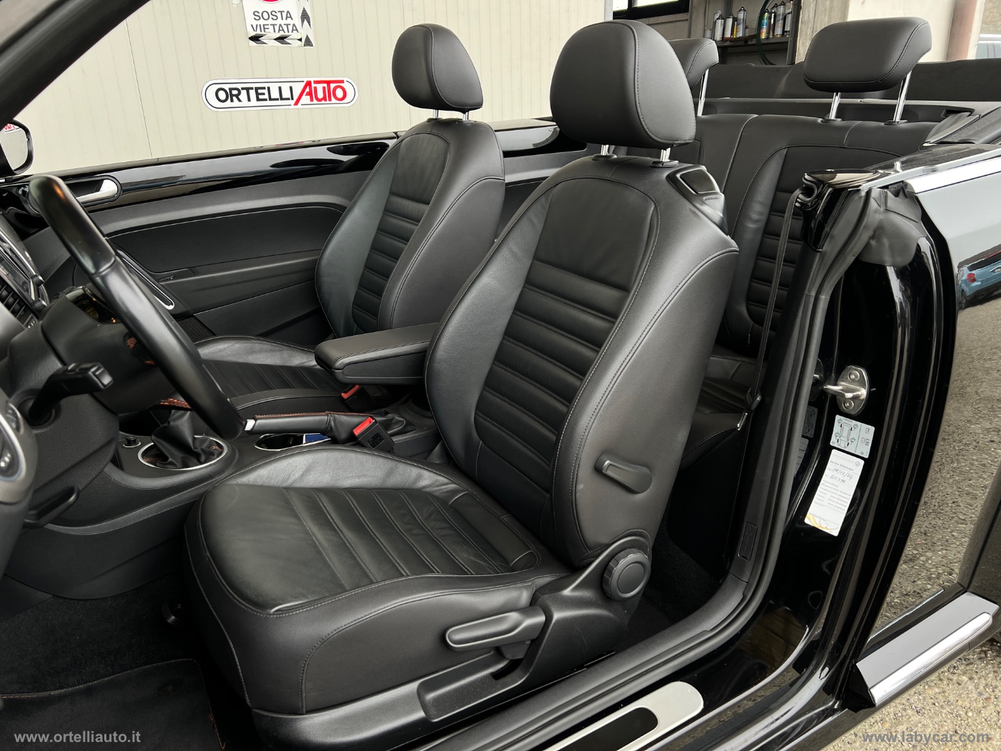 Maggiolino Cabrio 1.2 TSI Design BMT - immagine 25