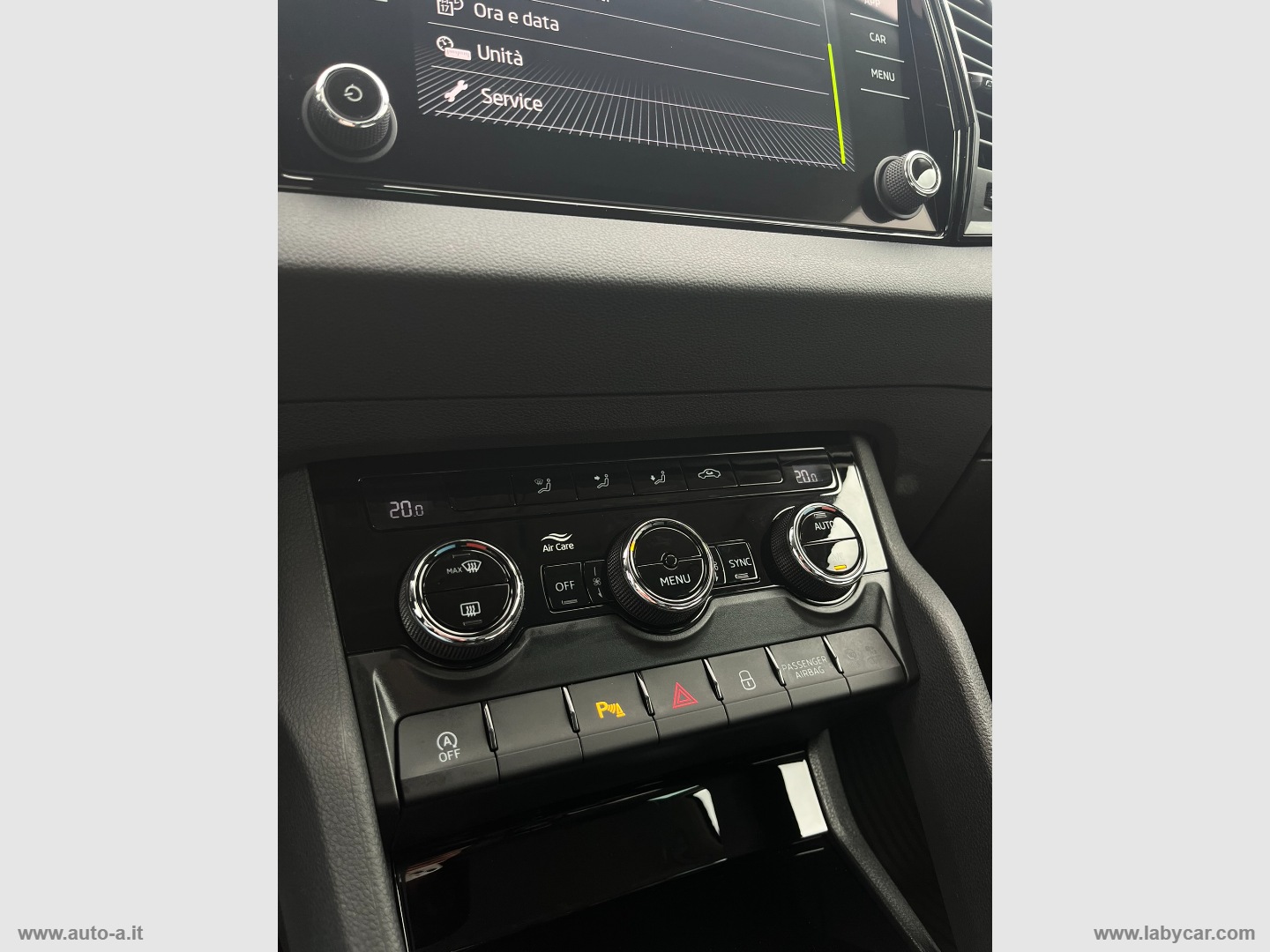 Karoq 2.0 TDI 115 CV Selection - immagine 25