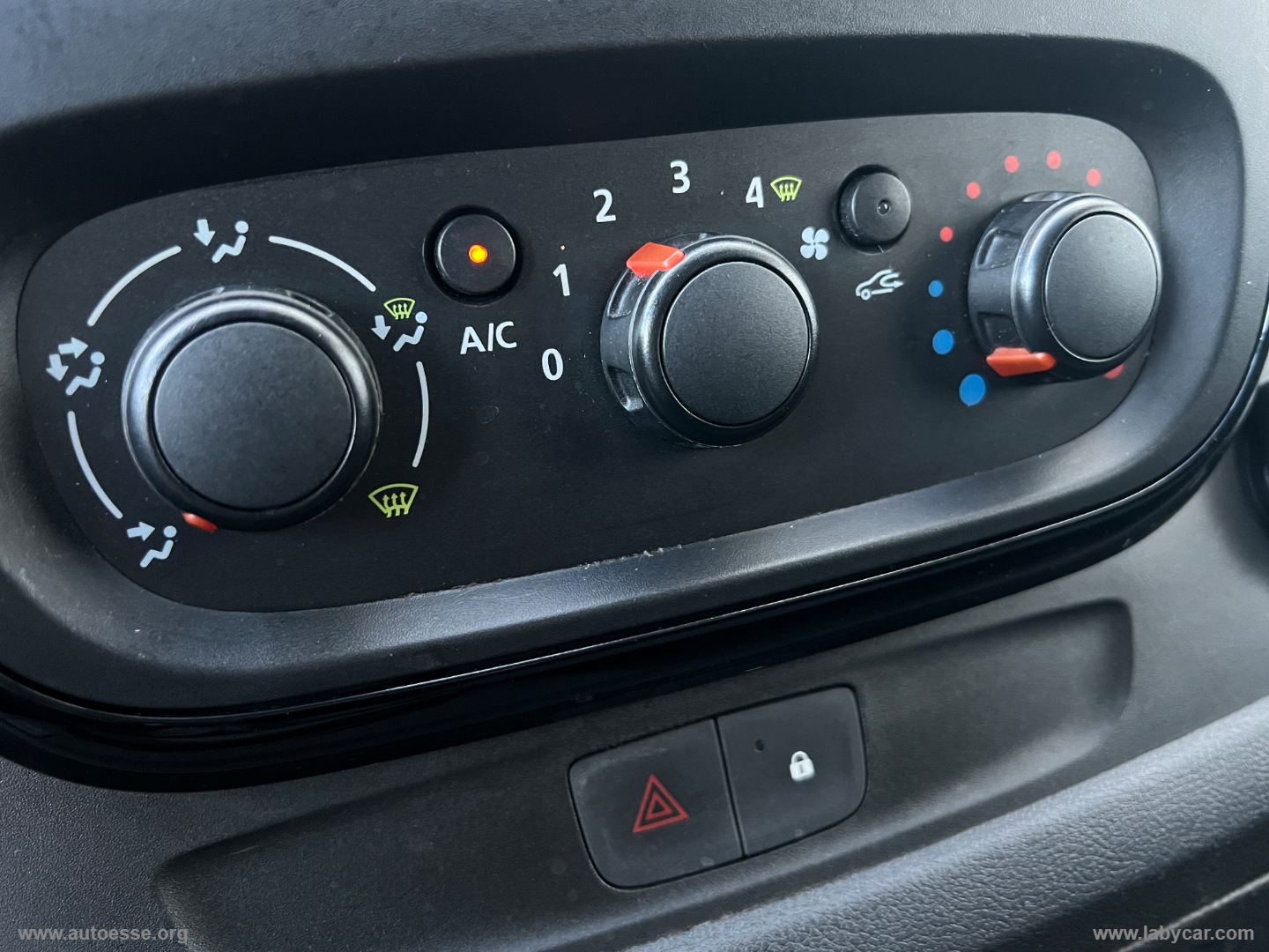 Vivaro 29 1.6 BiT. Ed. PASSO LUNGO - immagine 25