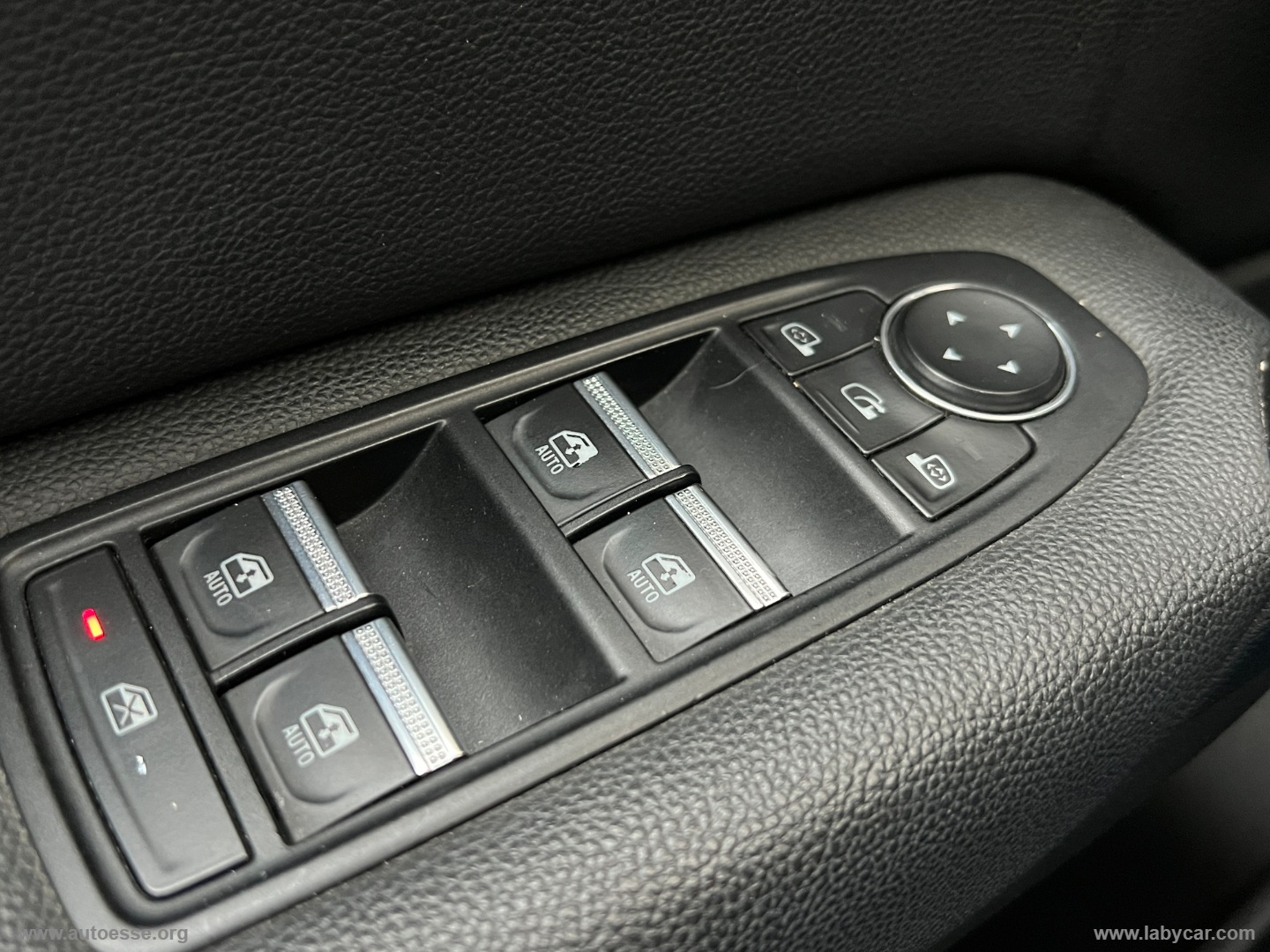 Captur TCe 140 CV Intens - immagine 25