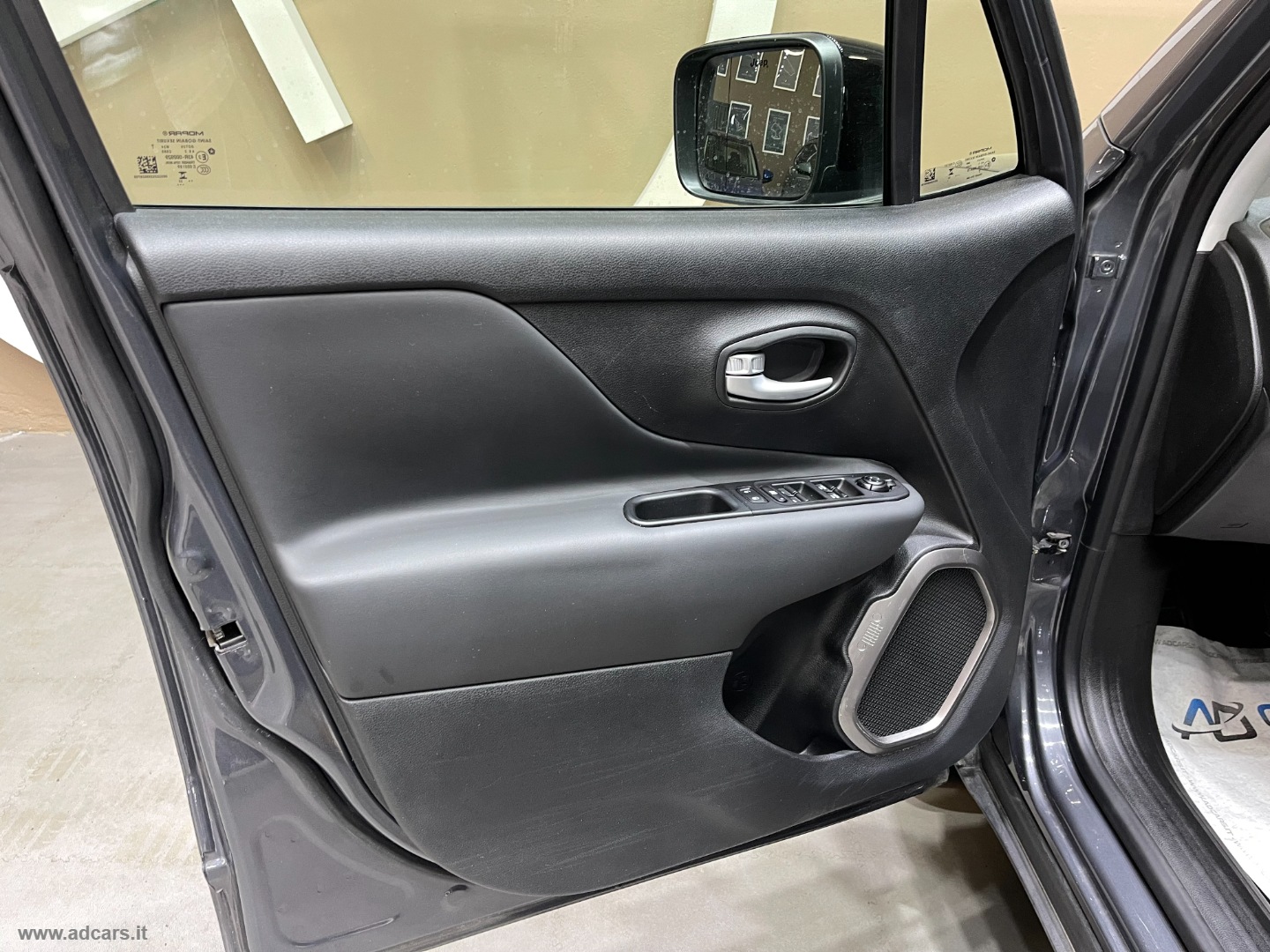 Renegade 1.0 T3 Limited *NEOPATENTATI*BENZINA* - immagine 25