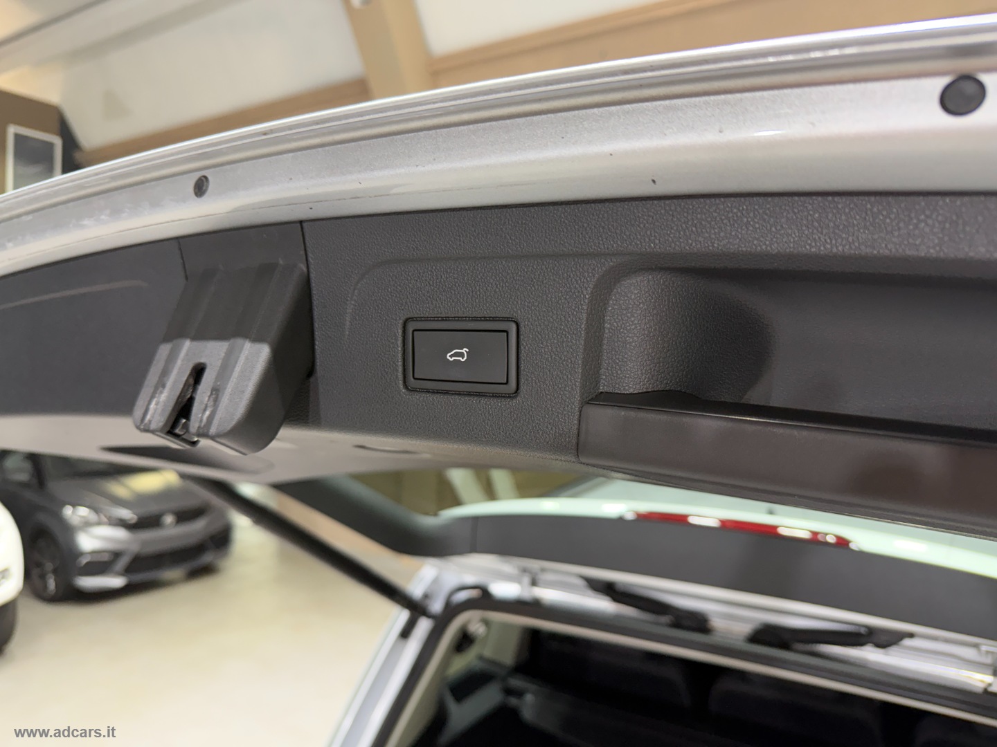 Touran 2.0 TDI 150 CV Business BMT *7 POSTI* - immagine 25