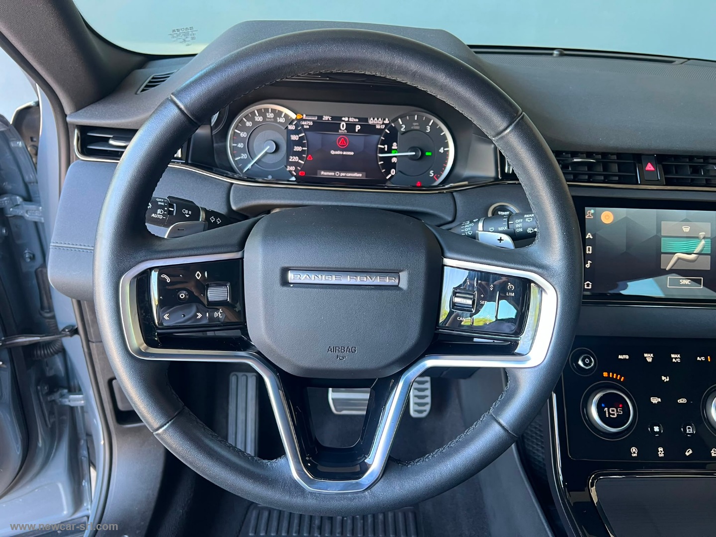 RR Evoque 2.0D I4 163 CV AWD Auto R-D.SE - immagine 25