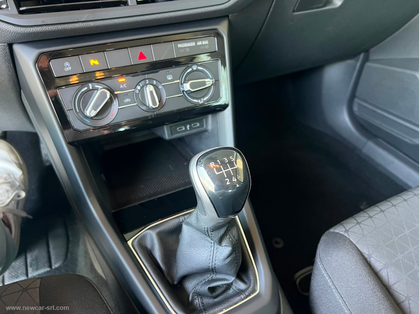 T-Cross 1.0 TSI Sport - immagine 25