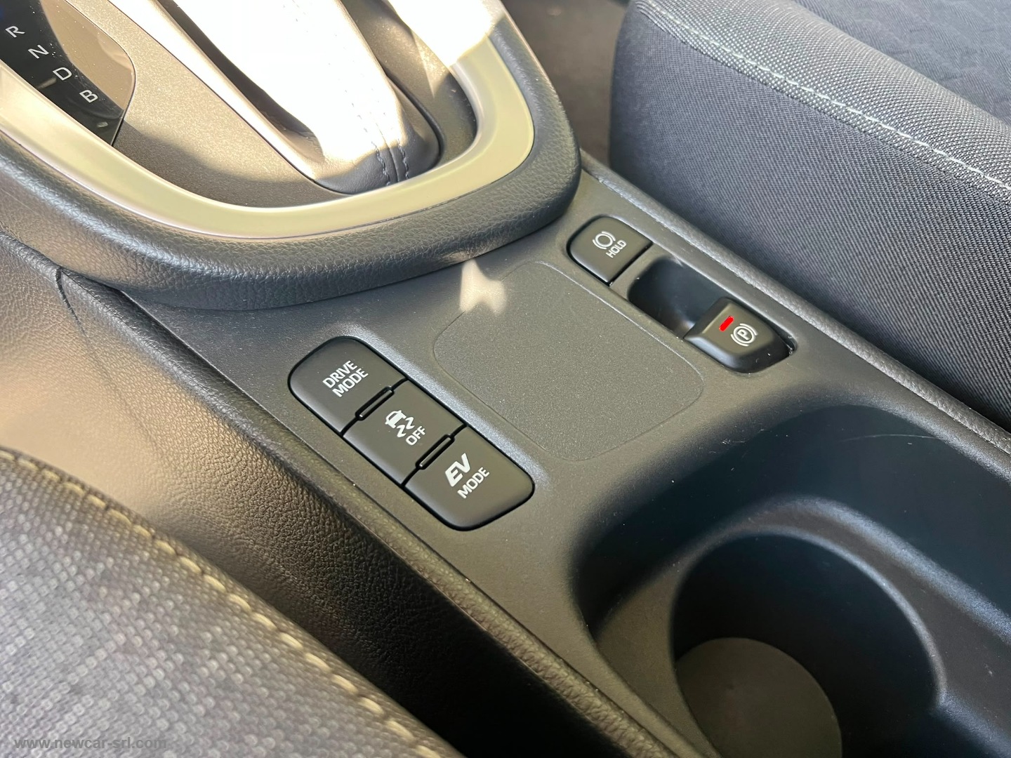Yaris 1.5 Hybrid 5p. Business - immagine 25