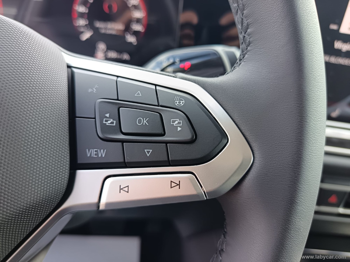 Tiguan 2.0 TDI 150 CV EVO DSG Elegance - immagine 25