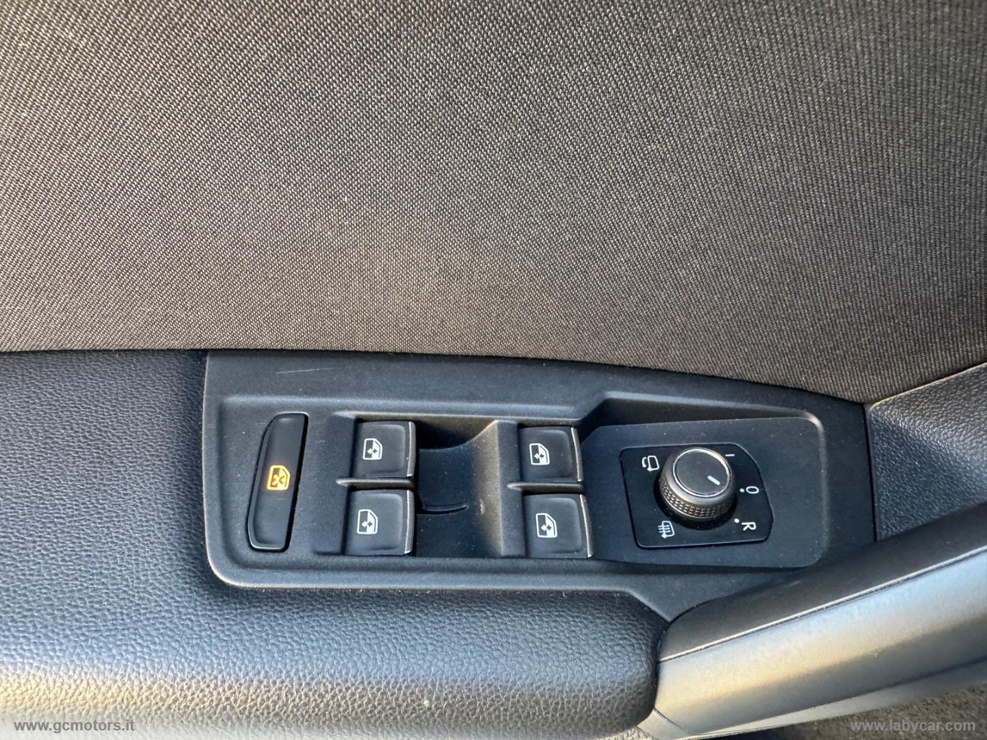 Volkswagen Tiguan 2.0 TDI DSG Advanced BMT - Immagine 25